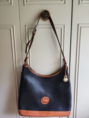 DOONEY & BOURKE Classic Black and Brown Leather Shoulder Bag